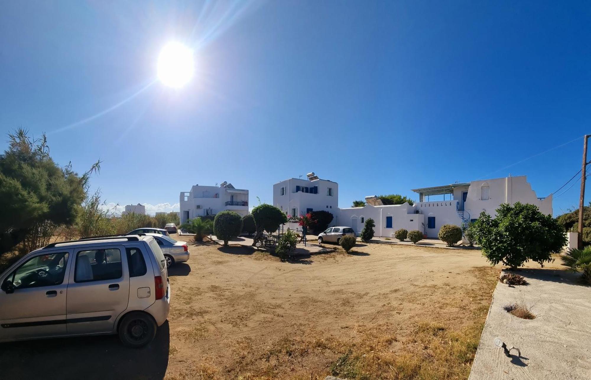Sophi's L Studios&Apartments Agia Anna  Extérieur photo