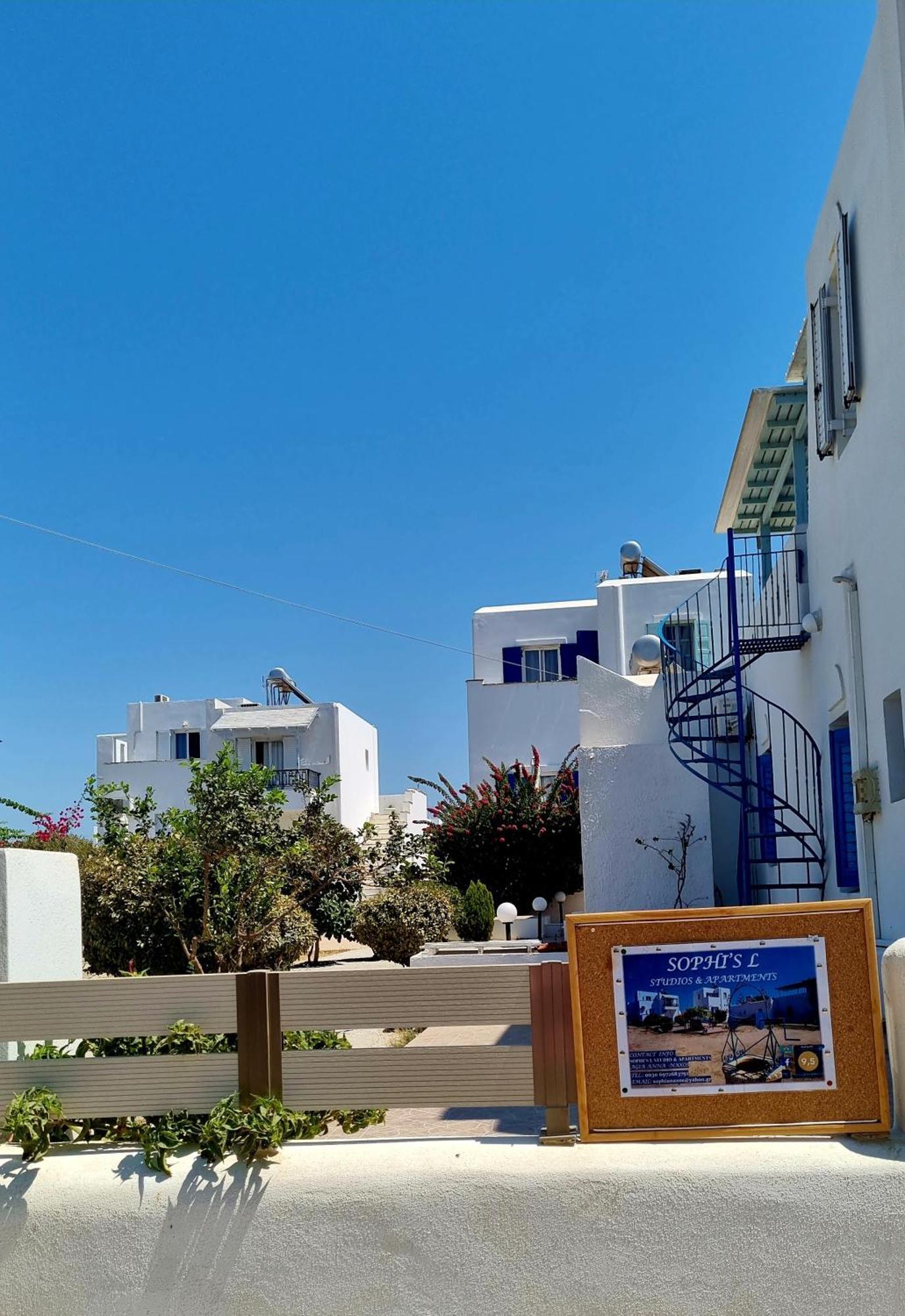 Sophi's L Studios&Apartments Agia Anna  Extérieur photo