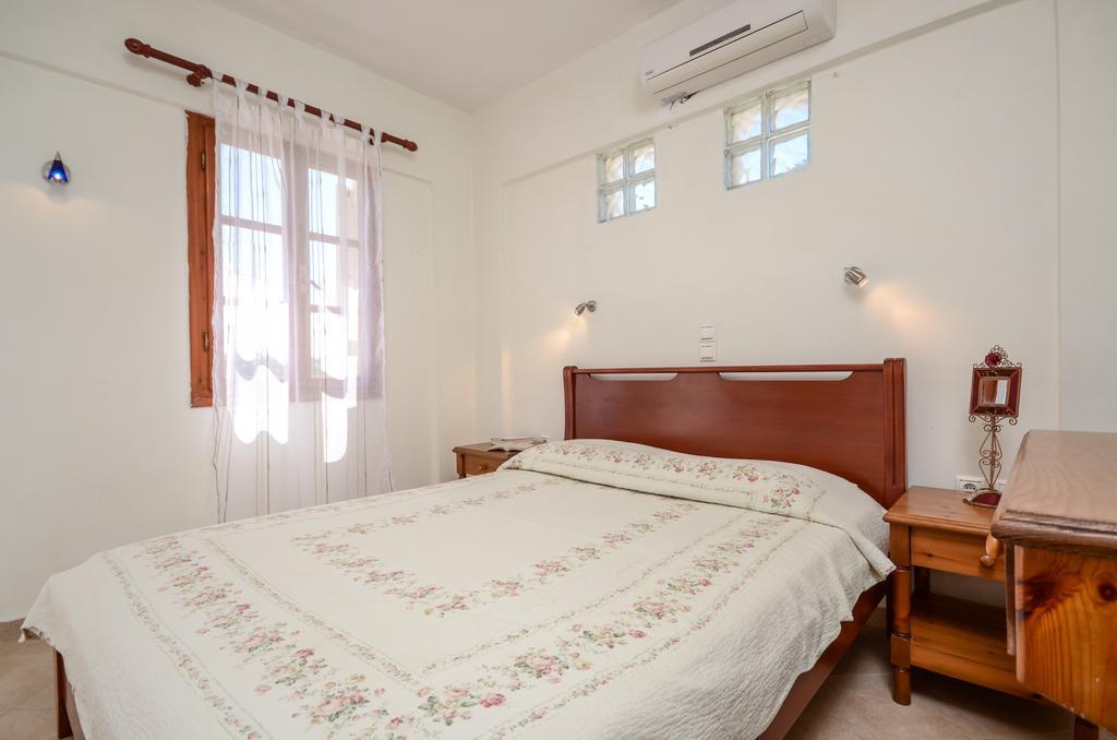 Sophi's L Studios&Apartments Agia Anna  Extérieur photo